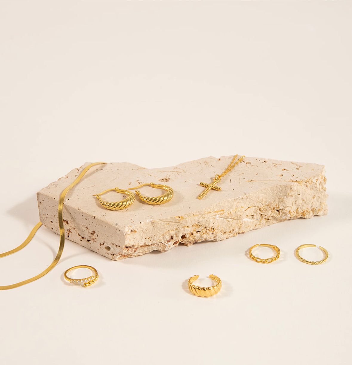 Mabijou Jewellery Display Gold Earrings and Chains