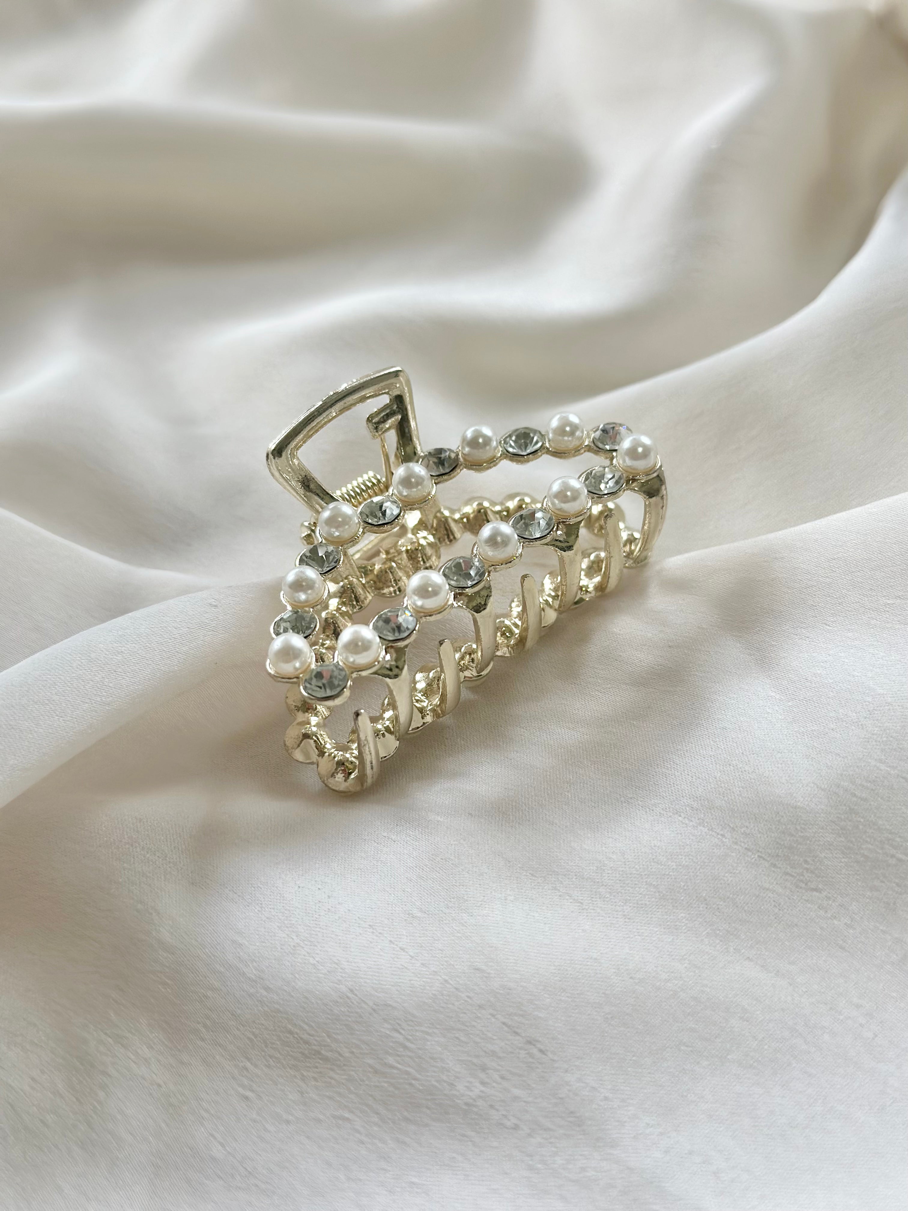 Pearls and Diamante Claw Clip